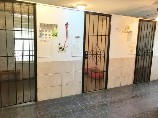 Red Woof Inn Pet Hotel