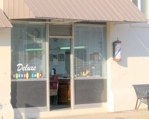 Deluxe Barbershop