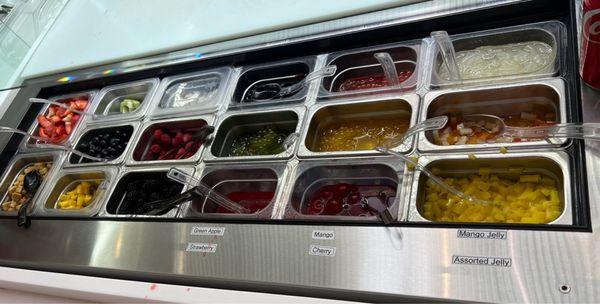 Tutti Frutti Frozen Yogurt