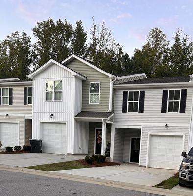 Guns going off all the time! Not a safe community.