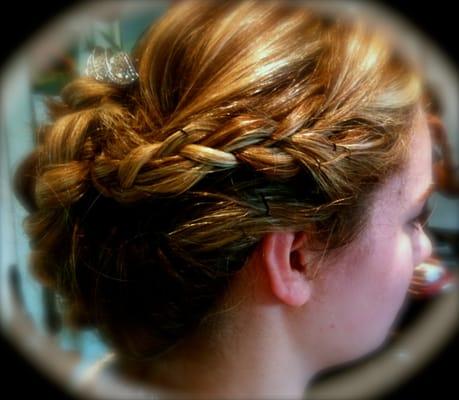 Side Braid Up Do!
