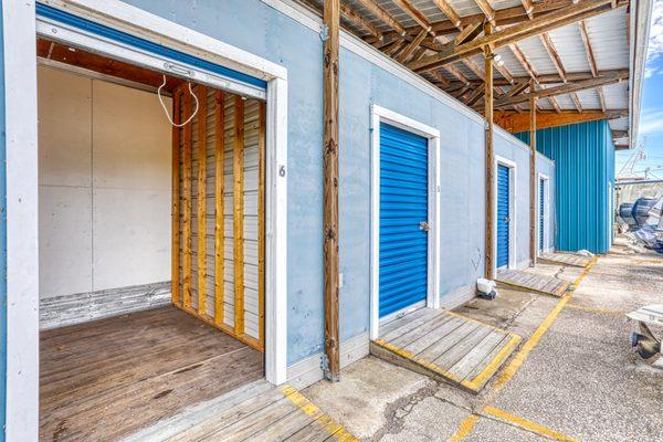 Self Storage/Enclosed Storage