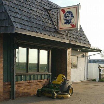 Nothing like a cold one after the lawn is mowed