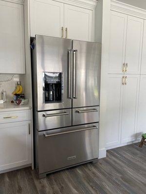 Gorgeous new KitchenAid refrigerator. Couldn't be happier.