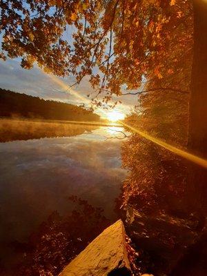 down the road, U will find Magnificent places for photos. This is nearby Kriegers General Store, 5 minutes from Oma's!