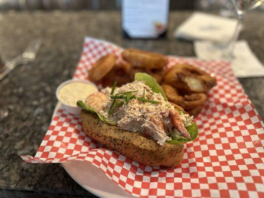 Lobster roll