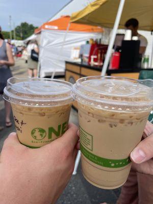 Iced Running Chaskis, whole milk on the right and oat milk on the left