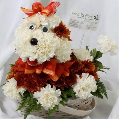 You don't have to be a dog lover to like this arrangement.