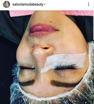 Eyelash extension