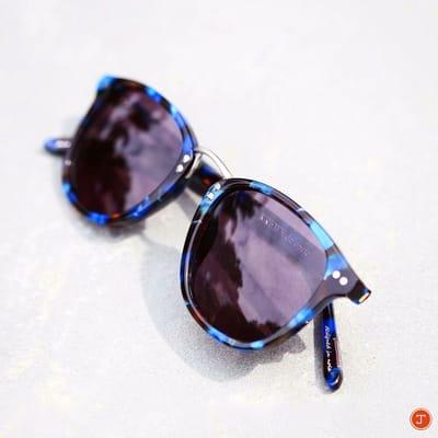Killer shades for sunny days! Blue tortoise Franklins by one of our local faves Krewe Du Optic ! Looks great on men AND women!