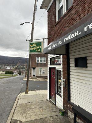 Molly Maguire's Pub