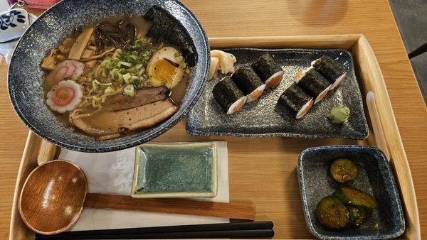 Lunch set. Tonkotsu ramen + salmon roll