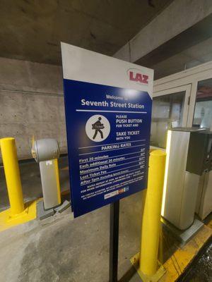 7th Street Station Parking Garage