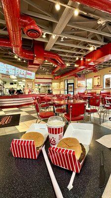 Freddy's Frozen Custard & Steakburgers