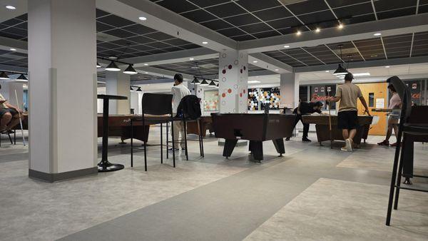 Chillin' in Squires.