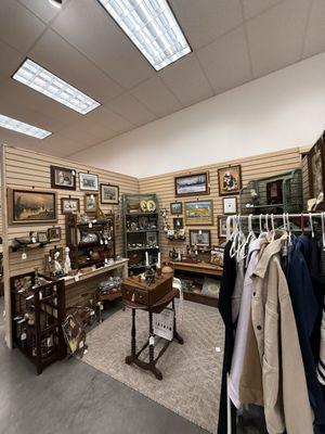 Curiosities Vintage Mall