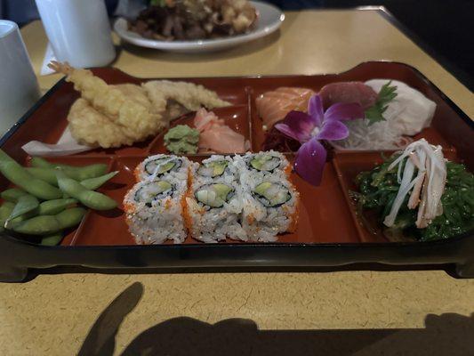 Tempura and sashimi bento