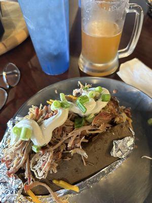 Baked potato with pulled pork