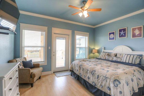 The Lone Palm Resort