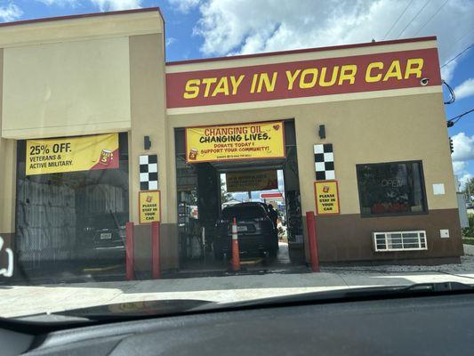Pennzoil 10 Minute Oil Change
