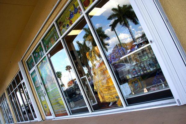 Awoileorunmila side store front...