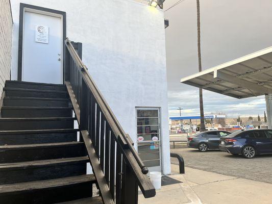 Stairs to business Eiland Massage.