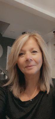 Hi
My name is Larraine , Health snd Wellness are my passion.
~escape to a more beautiful place sbd experience the healing of massage~