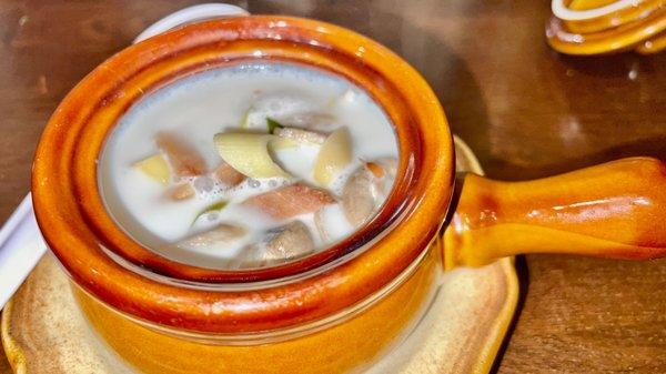 Tom Kha Kai Soup @hybrideater