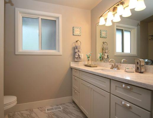Best Kitchen Cabinet & Granite