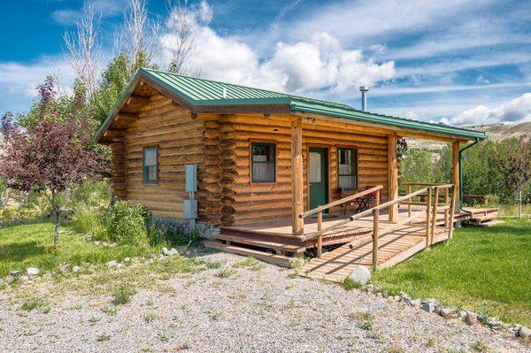 Yellowstone Cutthroat Guest Ranch