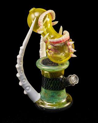 Screamer Rig by Dawghouse Glass and Modified Creations Glassworks
