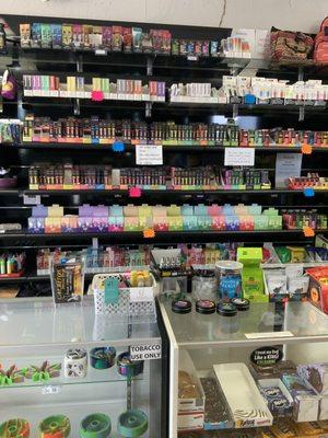 Fumes, elf bars, HQD, supreme, bomb lux, esco bars, nic 5