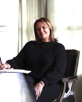 Donna McKeown - Signature Premier Properties