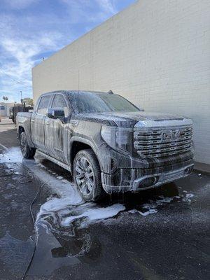 2025 GMC Sierra Denali - Maintenance Hand Wash