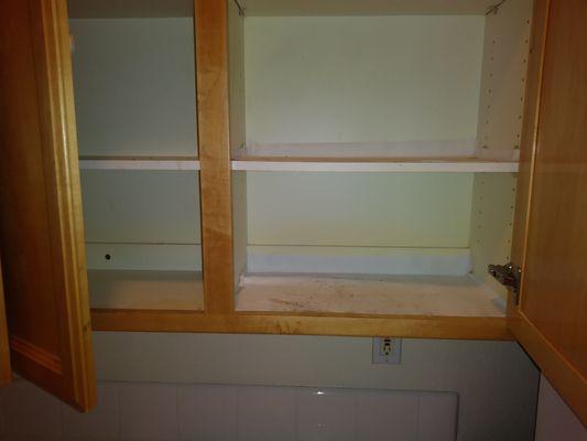 Watch Out UR N The Way Cleaning & Moving Co