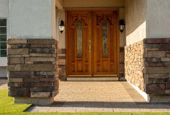 LG Construction & Design