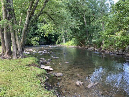 Sinking Creek New River Tributary