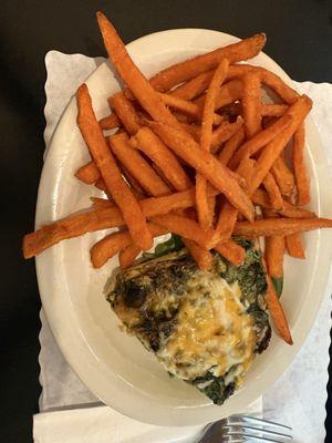 Toni's Courtyard Cafe