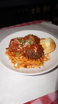 Spaghetti and meatballs
