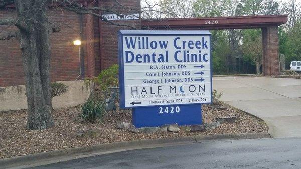 Half Moon Oral Maxillofacial and Implant Surgery