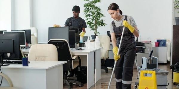 A Bucket And A Shaqu