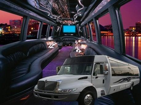 Dekan Pacific Limo Bus