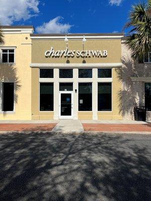 Charles Schwab