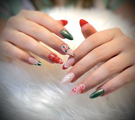 Charming Nail Lounge