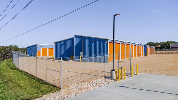 Overflow Garage - Canyon Lake North