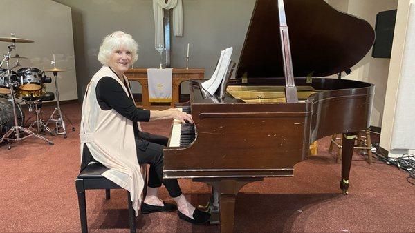 Lynda is one of my most enjoyable students to work with!