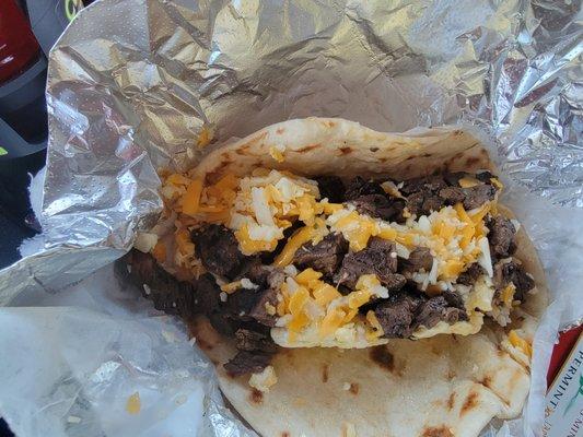 01.02.26 - beef fajita & egg breakfast taco