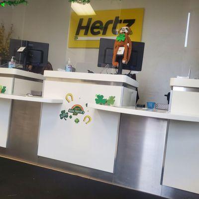 Hertz Car Rental - Bakersfield - 24th Street HLE