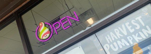 Menchie's Frozen Yogurt