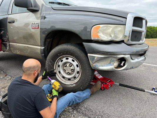 Clever Tow Roadside Service